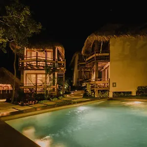 4* Hotel Carolina